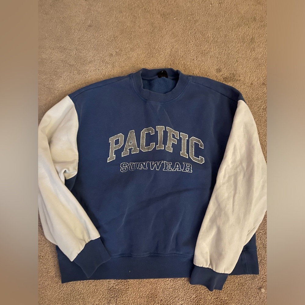 colorblock sweatshirt